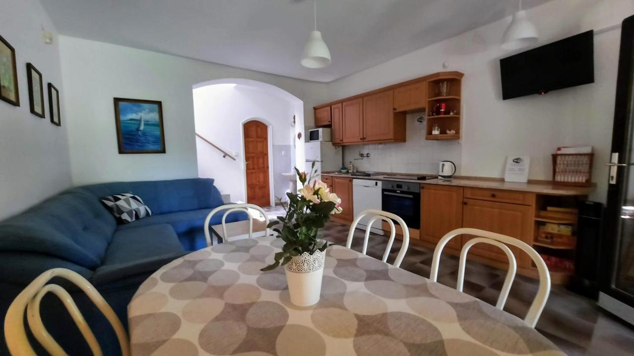 Biker Holiday Home Balatonakarattya Zewnętrze zdjęcie
